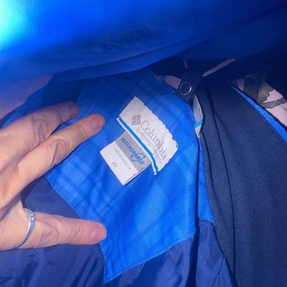 Columbia Blue Plaid Ski Jacket - Picture 7 of 7